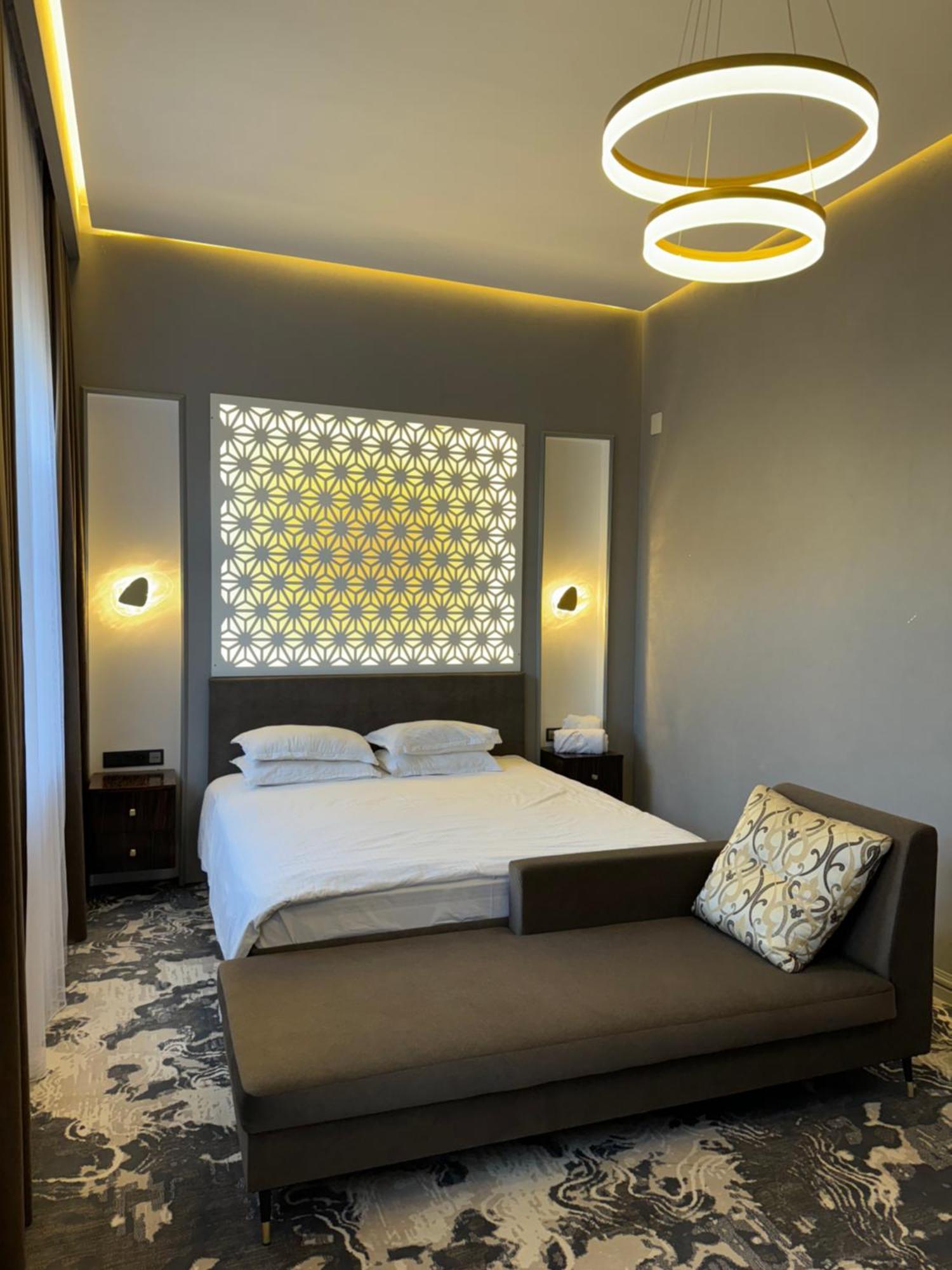 Jasmine Hotel Taraz Exterior foto